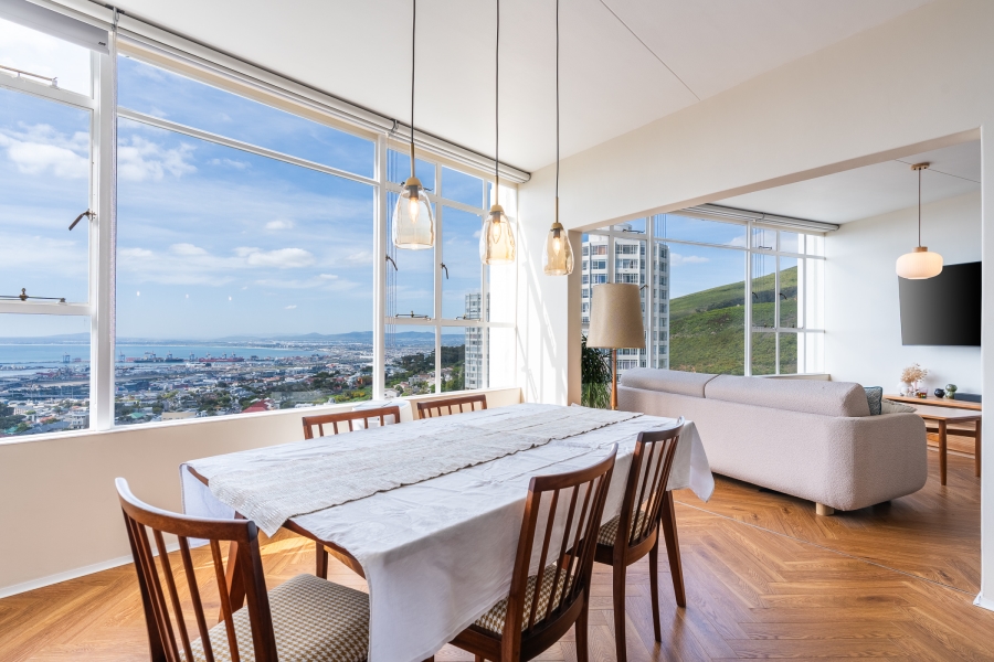 1 Bedroom Property for Sale in Vredehoek Western Cape